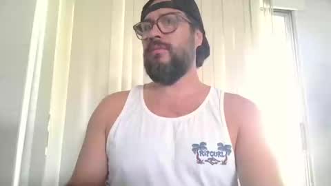 Snapshot of vesturelove chatting on September 17, 2025, 5:58 pm vesturelove online show from September 17, 2025, 5:58 pm