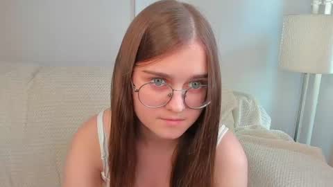 Emma  Sofa online show from July 22, 2026, 2:20 pm
