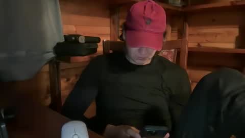 HendasWerout online show from December 16, 2025, 4:39 am