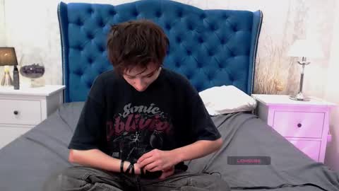 Via online show from September 27, 2025, 11:21 pm