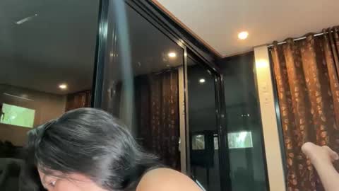 via_olala online show from March 6, 2026, 7:16 am