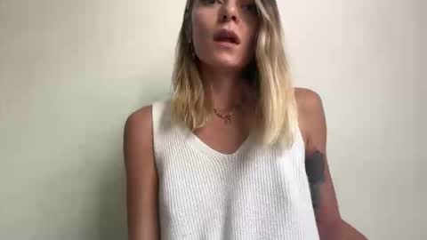 papichulo y mamichula online show from January 17, 2026, 6:33 pm