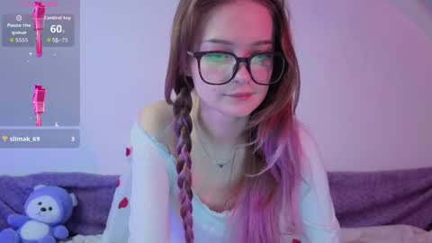 vialeta_baby_ online show from February 28, 2026, 9:27 pm