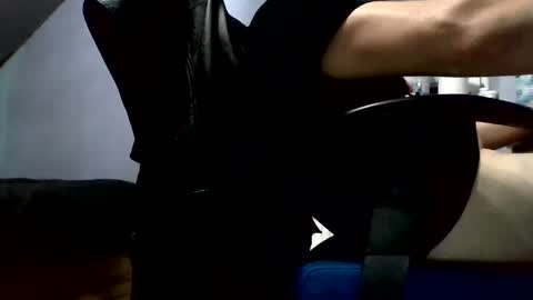 vibetrekker online show from November 8, 2025, 8:18 pm