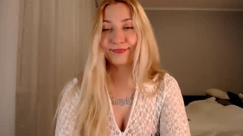 Amelia online show from March 2, 2025, 7:34 pm