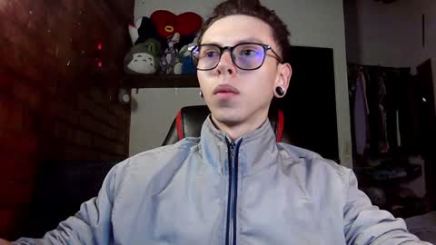 Vicent Brais online show from February 1, 2025, 1:12 am