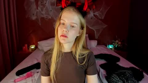 vicki todd online show from October 31, 2025, 3:40 am