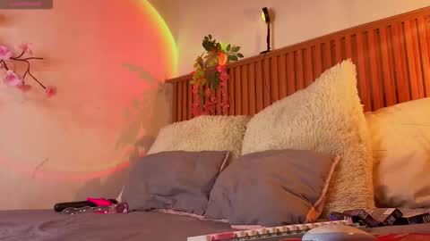 VICTORIA online show from October 8, 2025, 8:28 pm