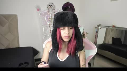 vicky_boop_ online show from October 31, 2025, 1:45 pm