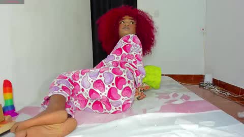 vicky manuela online show from November 2, 2025, 12:46 am