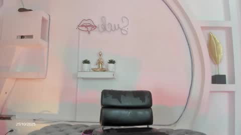 vicky_hottman online show from October 26, 2025, 4:29 am