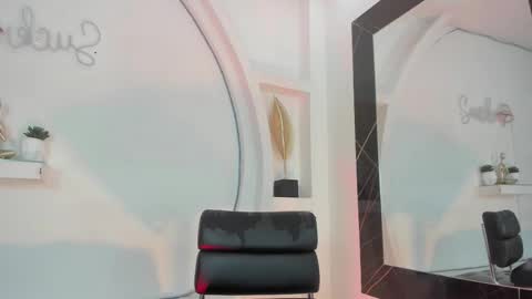 vicky_hottman online show from December 2, 2025, 4:40 am