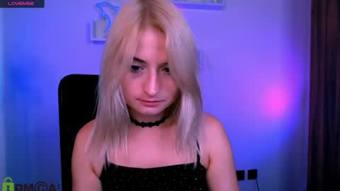 Snapshot of vicky_kim chatting on July 14, 2026, 10:48 pm vicky_kim online show from July 14, 2026, 10:48 pm