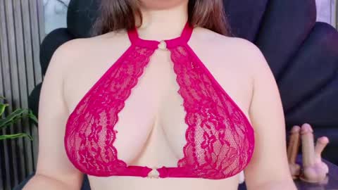 Snapshot of vicky_lopezz_ chatting on May 20, 2026, 1:56 am vicky_lopezz_ online show from May 20, 2026, 1:56 am