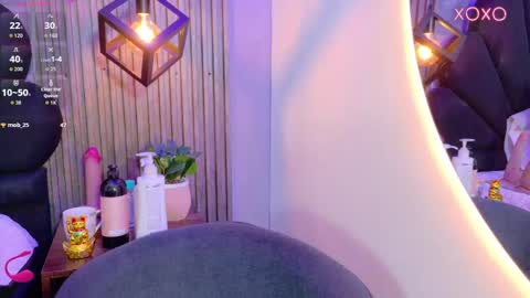 Snapshot of vicky_lopezz_ chatting on June 4, 2026, 2:06 am vicky_lopezz_ online show from June 4, 2026, 2:06 am