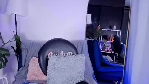 Vicky Greys online show from October 15, 2025, 6:08 pm