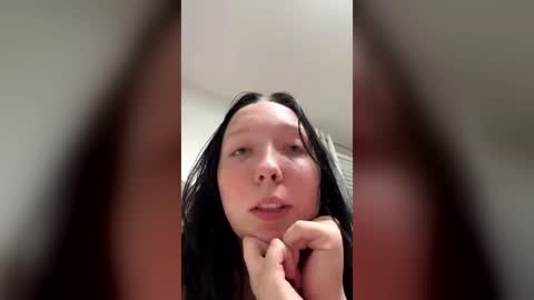 Snapshot of vickyparkerxx chatting on July 4, 2026, 1:34 am Vicky Parker online show from July 4, 2026, 1:34 am