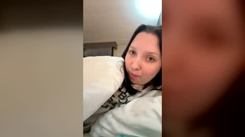 Snapshot of vickyparkerxx chatting on August 3, 2026, 4:55 am Vicky Parker online show from August 3, 2026, 4:55 am