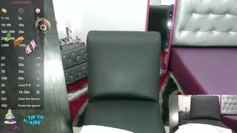 Snapshot of vickysexyx chatting on December 10, 2024, 11:08 pm Valentina online show from December 10, 2024, 11:08 pm