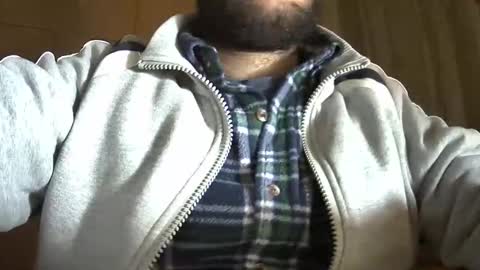VictorHume online show from December 22, 2024, 11:41 pm