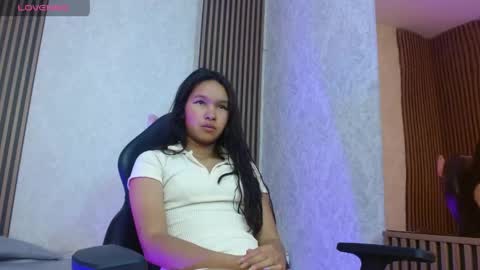 Snapshot of victoria1_tay chatting on April 26, 2026, 1:31 pm victoria1_tay online show from April 26, 2026, 1:31 pm