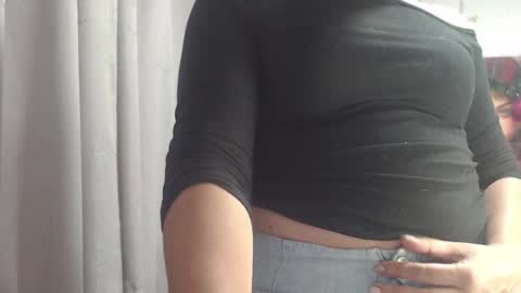 Hi guys   Im victoria  Be the one who can control me in PVT online show from January 5, 2026, 9:40 pm