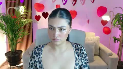 Snapshot of victoria___moon chatting on February 17, 2026, 1:40 pm victoria online show from February 17, 2026, 1:40 pm