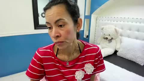 Snapshot of victoria__grey_ chatting on July 31, 2026, 5:12 pm Victoria grey online show from July 31, 2026, 5:12 pm