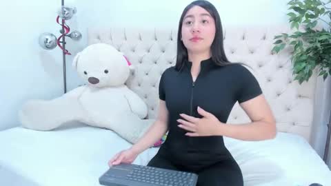 Victoria online show from April 2, 2026, 7:44 pm