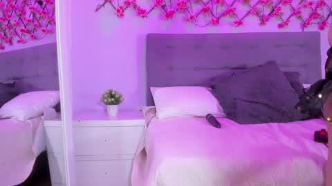 valentina online show from February 15, 2025, 4:45 pm