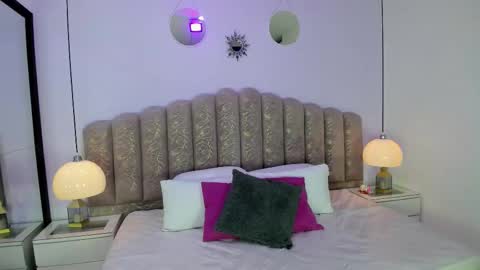 Snapshot of victoria_cooper3 chatting on February 14, 2026, 12:02 pm valentina online show from February 14, 2026, 12:02 pm