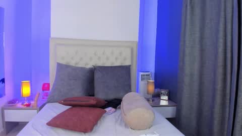 Victoria online show from September 30, 2025, 3:00 am