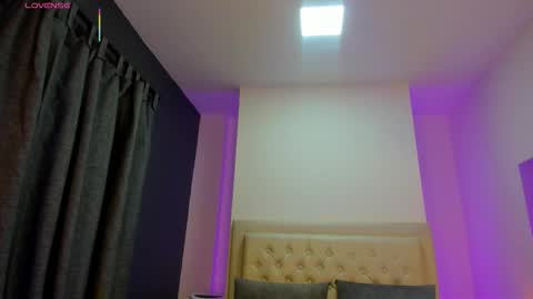 Victoria online show from October 12, 2025, 7:57 pm