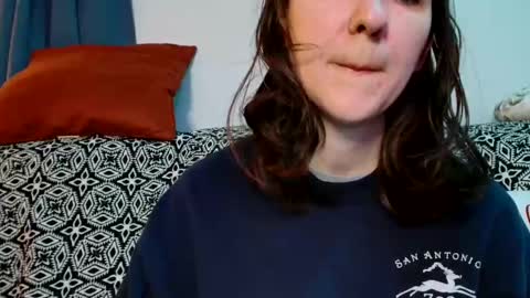 Snapshot of victoria_erian8 chatting on January 11, 2025, 1:37 am Victoria and Erian online show from January 11, 2025, 1:37 am