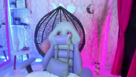 victoria_floyd1 online show from February 11, 2025, 7:27 pm