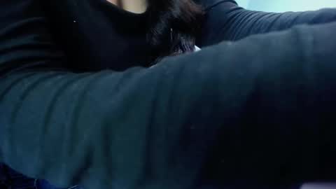 Victoria online show from October 29, 2025, 1:02 pm