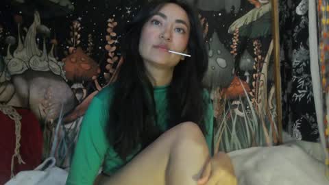 Victoria online show from May 14, 2026, 8:26 pm