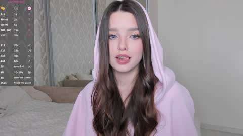       online show from December 15, 2024, 3:53 pm