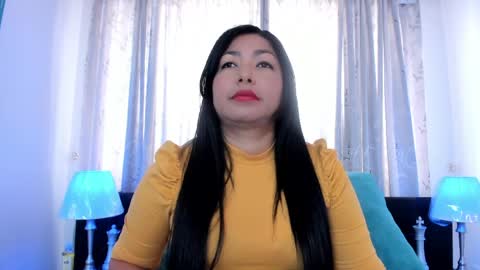 Snapshot of victoria_kim_lee chatting on May 1, 2026, 2:10 pm Victoria online show from May 1, 2026, 2:10 pm