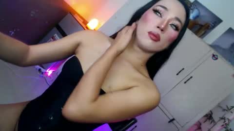 Snapshot of victoria_madness_dominatrix chatting on June 4, 2026, 11:11 pm Victoria online show from June 4, 2026, 11:11 pm