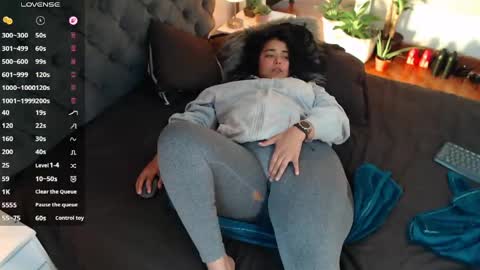 Snapshot of victoria_monteroo chatting on April 28, 2026, 11:54 pm Call me Vic online show from April 28, 2026, 11:54 pm