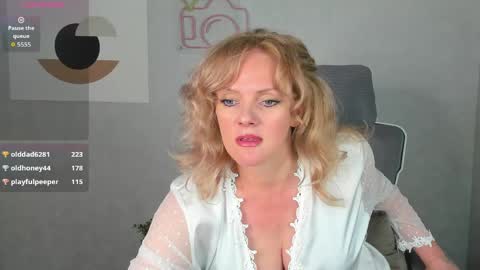 Victoria My schedule for the week 2 GMT 3am-9am TuWeThFrSa online show from May 22, 2026, 1:13 am