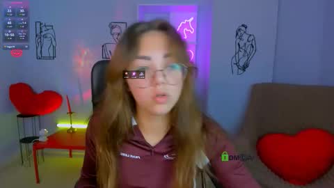 Snapshot of victoria_pretty_ chatting on October 16, 2025, 8:15 am Victoria online show from October 16, 2025, 8:15 am