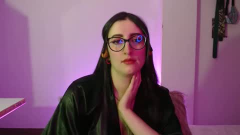 Victoria online show from December 13, 2025, 8:58 pm