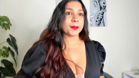 VICTORIA  online show from February 2, 2026, 12:37 pm