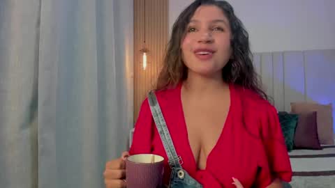 Snapshot of victoria_rossee chatting on April 24, 2026, 12:51 pm VICTORIA online show from April 24, 2026, 12:51 pm