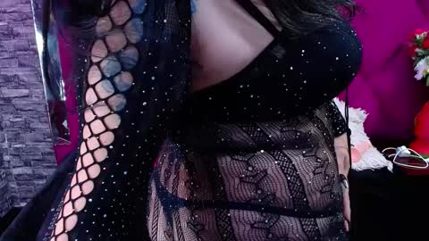 Snapshot of victoria_rossy_ chatting on December 4, 2024, 5:00 pm Victoria online show from December 4, 2024, 5:00 pm