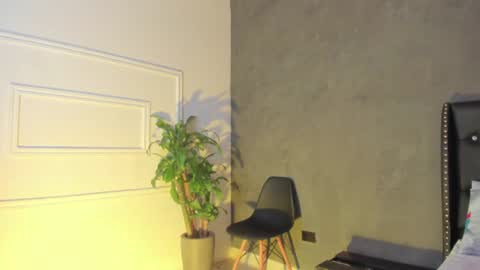 Snapshot of victoria_vallejo_01 chatting on June 27, 2026, 12:22 pm Victoria online show from June 27, 2026, 12:22 pm