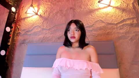 victoriaa2_doll online show from September 24, 2025, 12:19 pm