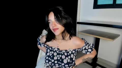 victoriaa2_doll online show from November 8, 2025, 11:54 am
